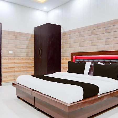 Hotel O Gupta Residency Noida Bagian luar foto